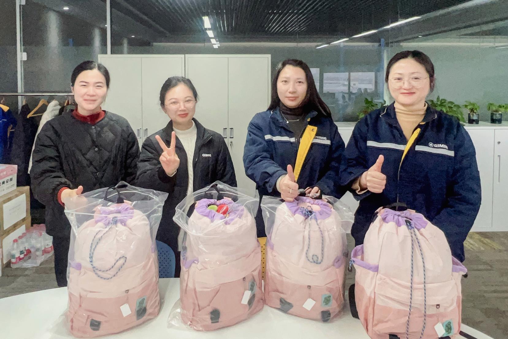 花香潤心田 巾幗綻芳華——巨人集團(tuán)婦女節(jié)活動