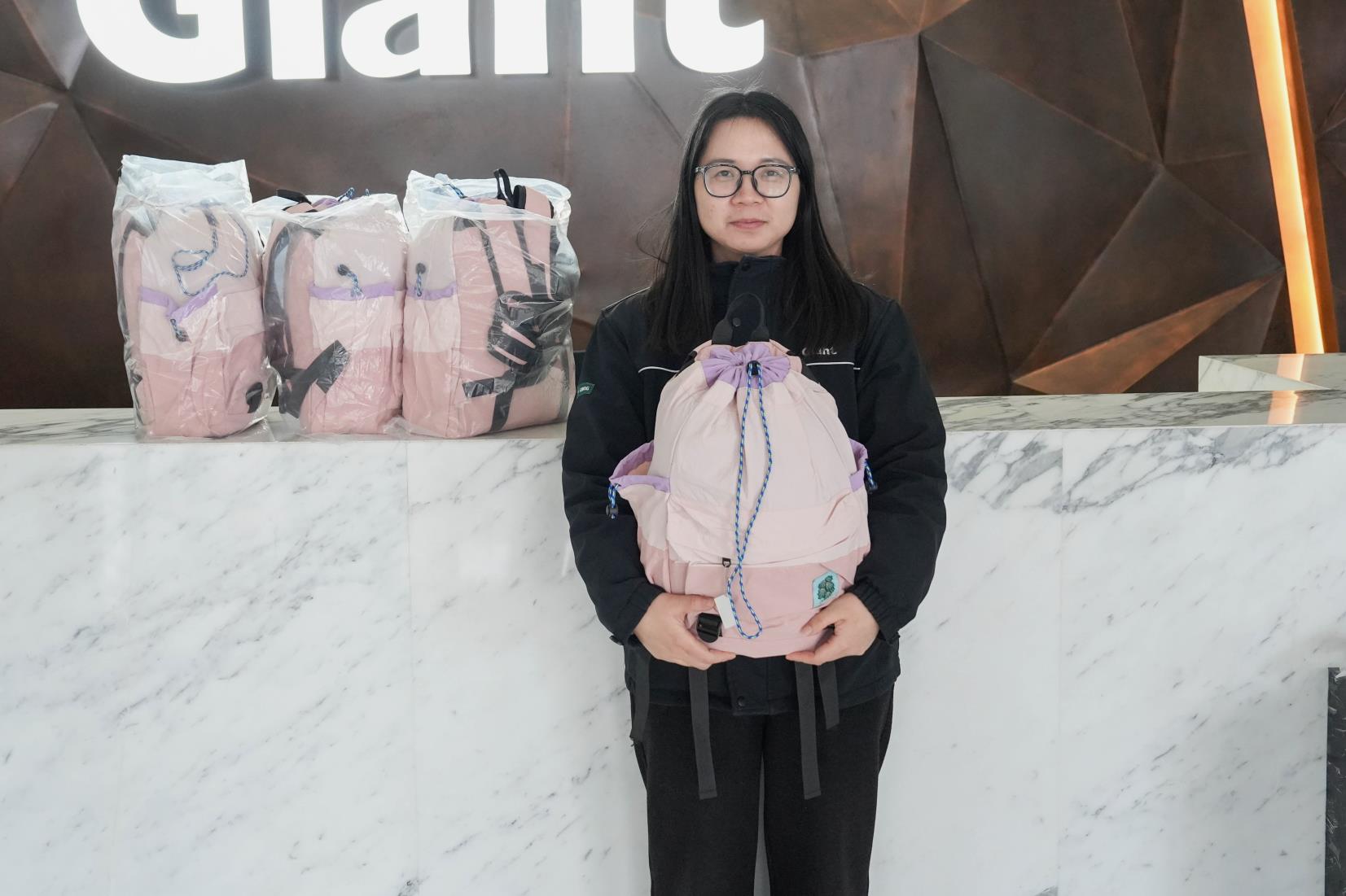 花香潤心田 巾幗綻芳華——巨人集團(tuán)婦女節(jié)活動