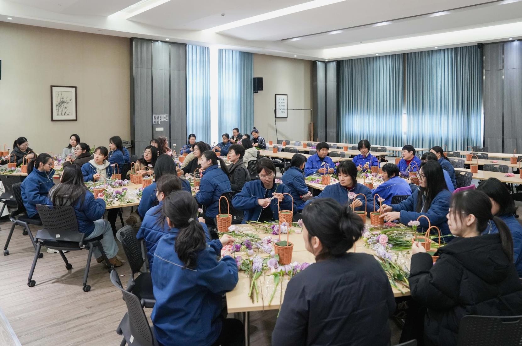 花香潤心田 巾幗綻芳華——巨人集團(tuán)婦女節(jié)活動